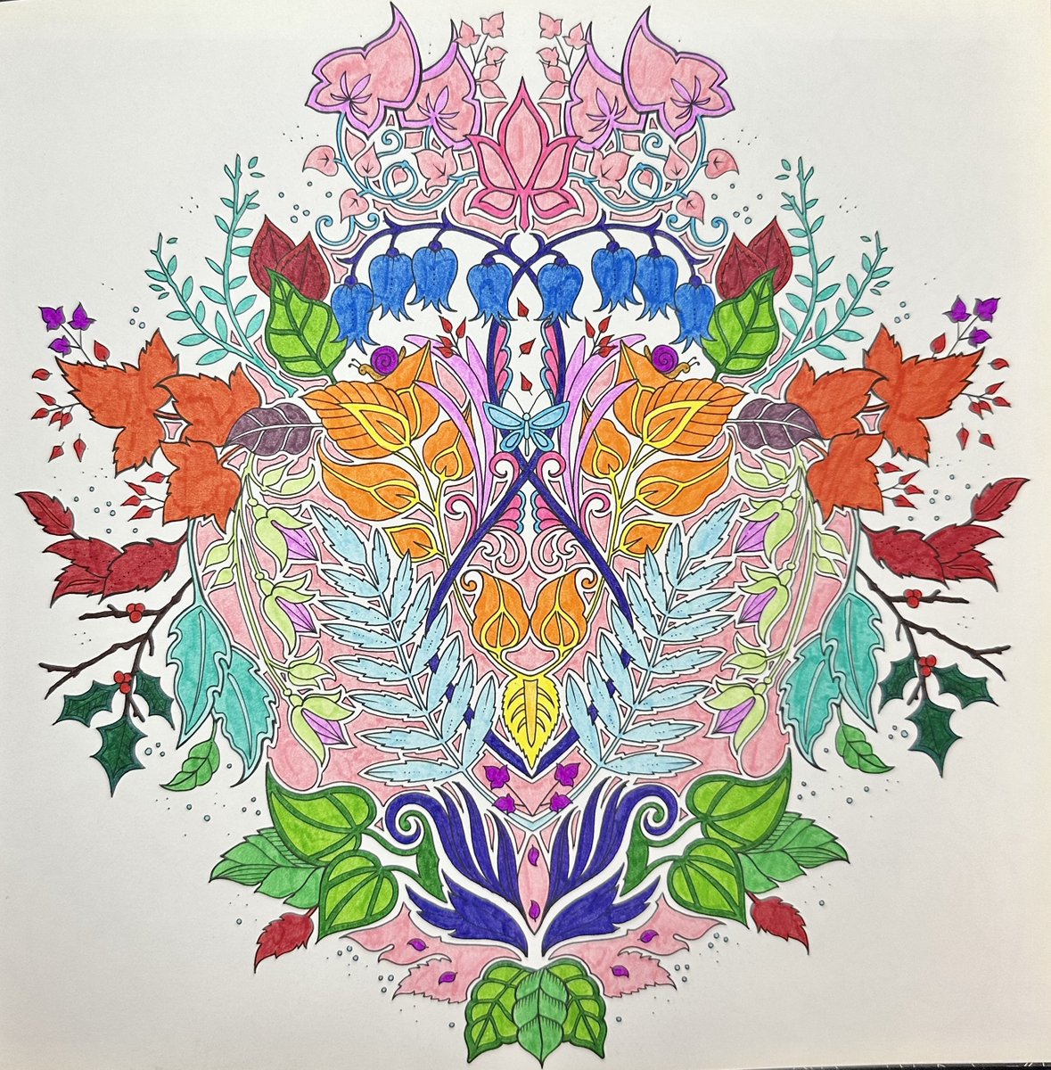 Completed colouring the leaf crest page from the enchanted forest adult colouring book by johanna basford
link: youtu.be/NysVz_I7AVE
#Scarlet1449 #ArtsandCrafts #EnchantedForest #JohannaBasford #FloralSkull #AdultColouring #AdultColouringBook #Timelapse #Leaf #Crest #LeafCrest