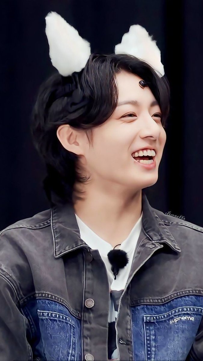 accountforjk's tweet photo. RT 400
Guys continue to vote for Jungkook 

I vote #JungKook for #ArtistaMasculinoInternacional 

I vote #LeftAndRight for #MusicaInternacional at #SECAwards https://t.co/0y1dR6xqzr
