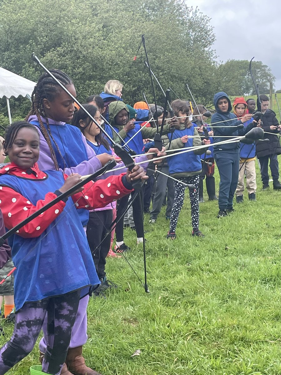 MrFielding2's tweet photo. Channelling our inner Robin Hood!! #Legolas #TagArchery #AimAndShoot https://t.co/bMdTzQsOoR