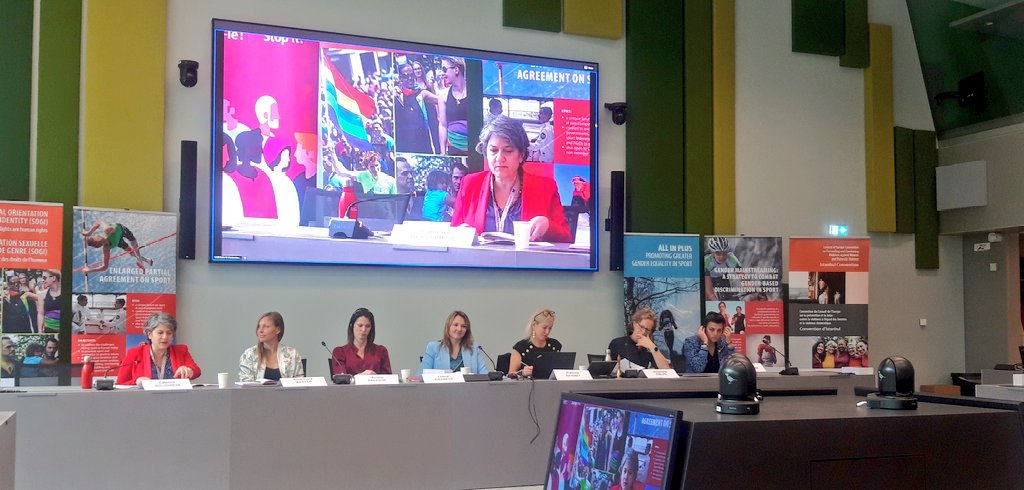 What a panel! 
"The position of women in sport"
With <a href="/Vicitis/">Victor</a> from <a href="/EuSport/">EUSport</a>,
<a href="/annefloremarxer/">Anne-Flore Marxer</a>,
<a href="/Charlotte_G_F/">Charlotte GIRARD FABRE</a> from <a href="/IFSOfficials/">IF for Sports Officials</a>, 
<a href="/aureliebresson/">Aurelie Bresson</a> from <a href="/FAMilliat/">Fondation Alice Milliat</a>,
And Caterina Bolognese from <a href="/coe/">Council of Europe</a>
Moderated by <a href="/PhelpsAnnamarie/">Annamarie Phelps</a>.