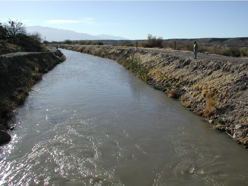 Belen07234000's tweet photo. @TruthSeeker5070 @La_SER Estamos vendidos,ya para siempre?

lo que ➕ he temido desde q nací fue la falta d #agua 

Sabía iba a ser la #VerdaderaGuerra y #quieroMIPARTE q SIEMPRE la he cuidado, nunca lleno piscinas y me jodo

A 13 kms. de un continente queriendo pasar a otro, Europa comienza en #Pirineos https://t.co/s6PsaBLfIR