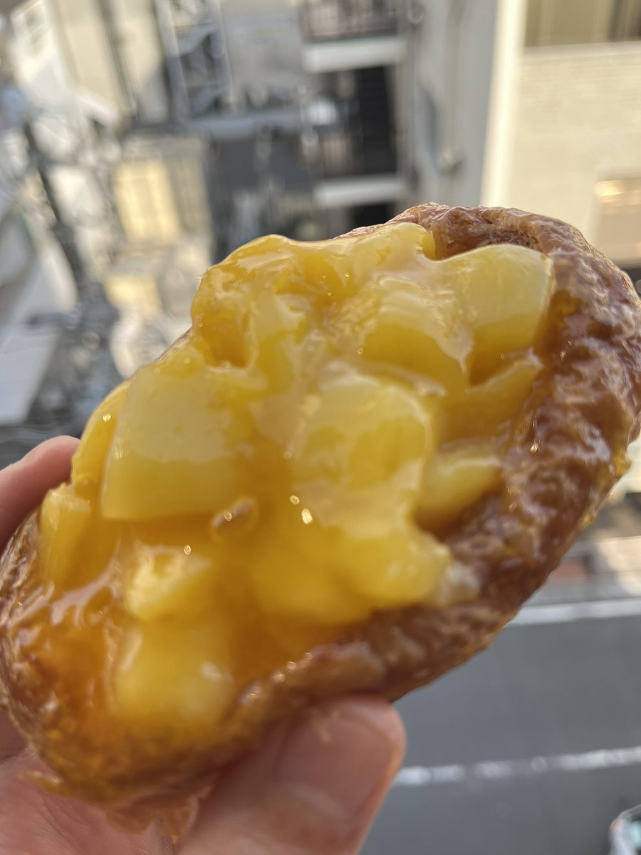Itsuki0911's tweet photo. Fukumiさんが出勤の時
『みんなで食べよー』
って買ってきてくれた
とろけるマンゴー🥭🥭🥭
うまし〜😍
@asiesta_f https://t.co/GUTb4Y0PMB
