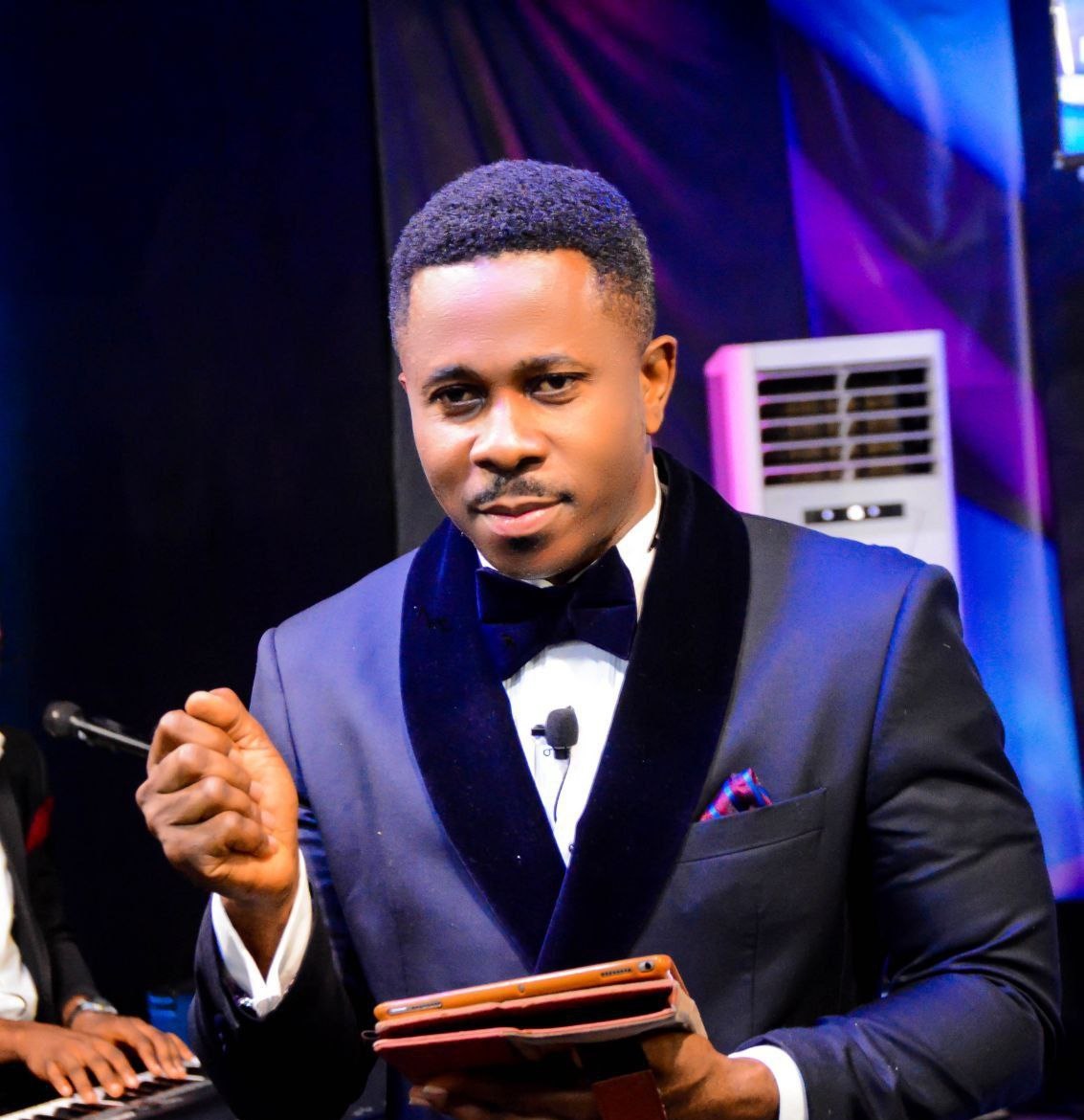 Yawablog tweet media