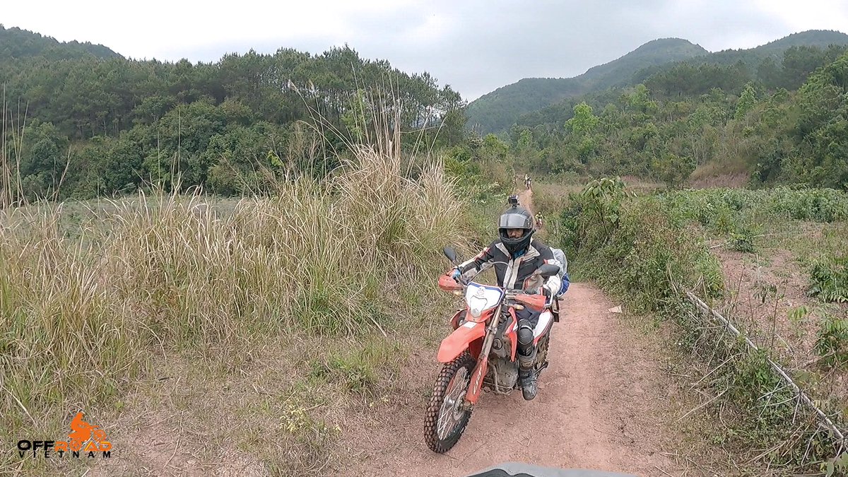 vietnambikers1's tweet photo. Ruts in the trail are a fact of life for off-road riders, so learn to deal with them. π―
β° https://t.co/AjP8UumiTM
#offroadriders #dealwithruts #trueruralriding #vietnam #xuhuong2023 #trending2023 #motorbike #motorcycle #tour #rental #honda #XR150L #CRF150L #CRF250L #CRF300L https://t.co/9KJj2HlQ5K