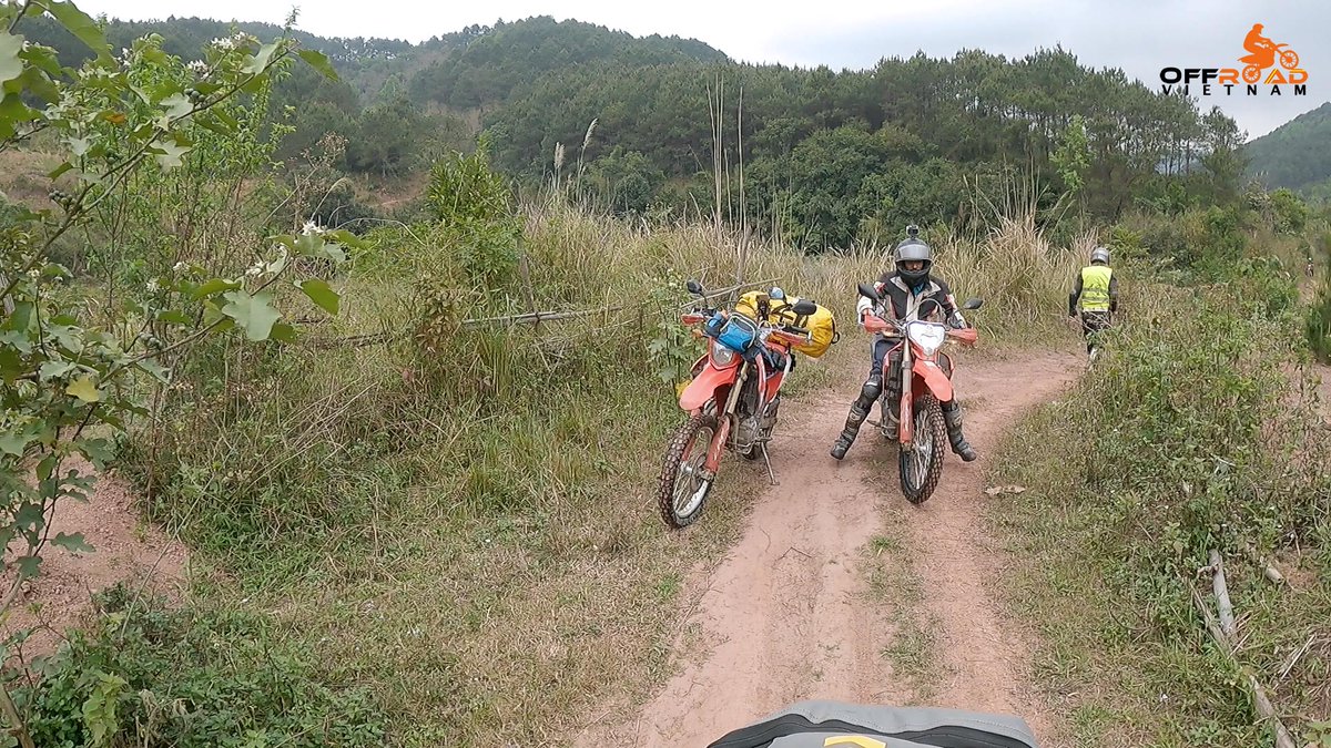 vietnambikers1's tweet photo. Ruts in the trail are a fact of life for off-road riders, so learn to deal with them. π―
β° https://t.co/AjP8UumiTM
#offroadriders #dealwithruts #trueruralriding #vietnam #xuhuong2023 #trending2023 #motorbike #motorcycle #tour #rental #honda #XR150L #CRF150L #CRF250L #CRF300L https://t.co/9KJj2HlQ5K