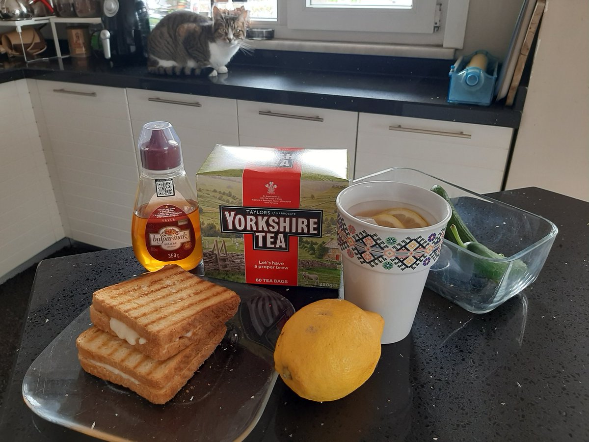 I like my Yorkshire Tea with a couple of lemon slices and some honey, which mixes into a perfectly balanced taste. Thank you <a href="/YorkshireTea/">Yorkshire Tea</a> for the tea, and thank you <a href="/TheSpiffingBrit/">The Spiffing Brit 🫖</a> for the introduction.