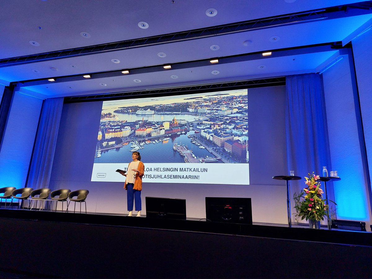 MinnaErmala's tweet photo. Nyt alkoi Helsingin matkailun 60- vuotisjuhlaseminaari. 
#myhelsinki #businesshelsinki #Helsinki #messukeskus https://t.co/oGWYvKcZyB