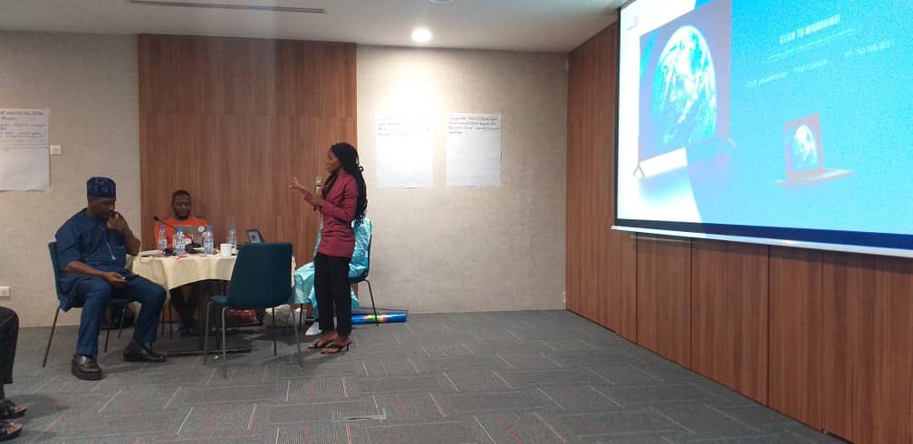 GraciousNyathi5's tweet photo. It means so much to us, young people when our voices are equally prioritized. Thank you @FlaviaMwaka @reneengamau @Anjhula @godfreynyoni327 @DeproseM for giving us the platform.This shows how much @amnesty upholds the value of equality and representation
#HumanRights #leadership https://t.co/LDE4A82UsA