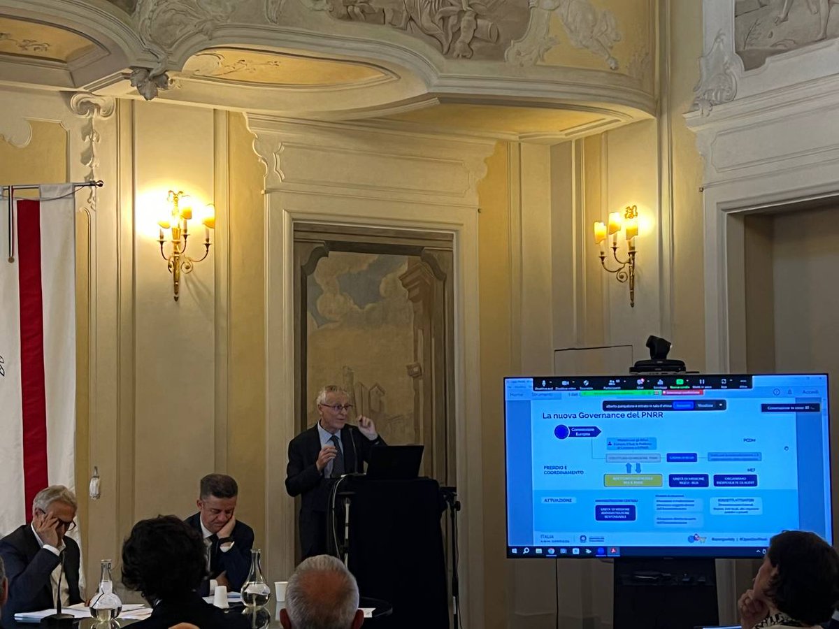 Carmine Di Nuzzo del <a href="/MEF_GOV/">MEF</a> al convegno di <a href="/regionetoscana/">Regione Toscana</a> con un intervento denso di chiarimenti su:
🎯obiettivi, processi e #governance dei fondi #PNRR #PNRRToscana
📡 il ruolo dell'#informazione e dei #media.
#OGW2023 #OpenGovWeek
Streaming su regione.toscana.it/diretta-stream…