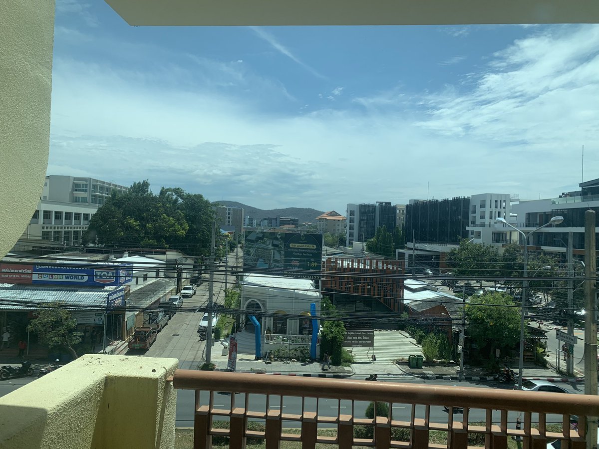 J56Walsh's tweet photo. First rain in months, worried for a few hours, but normal service resumed #HuaHin #ChangTime #MuckyDuck https://t.co/6ANW6wuDlo