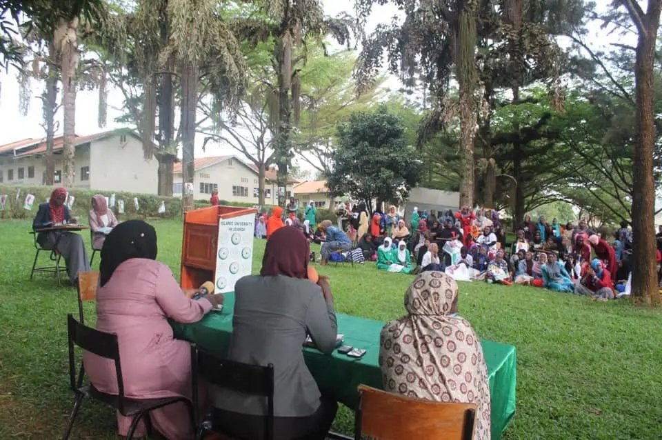 NantongoBashra2's tweet photo. What step have you taken to ensure thorough participation of women in politics??? Let's nurture young girls to take up leadership responsibilities. #standtoinspire @_Akello @athieno_joy @Charityagaba1 @for_initiative @TracyKirabo4 @iufckabojja @Nawanyagaglori1 @nowipofficial https://t.co/7GSg4rcNQy