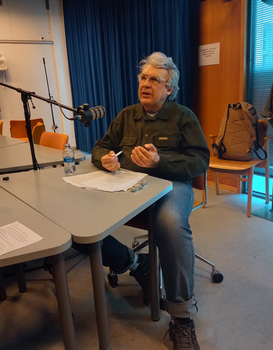 #poscast vieraana Ylen pitkäaikainen ulkomaantoimittaja Jyrki @Saarikoski Miten Ukrainan sodan uutisointi on onnistunut? Onko suomalaisuudesta apua ulkomailla? Miksi Ylen uutisia pidetään kaikkein luotettavimpina? 
open.spotify.com/show/2KcelTmaw…