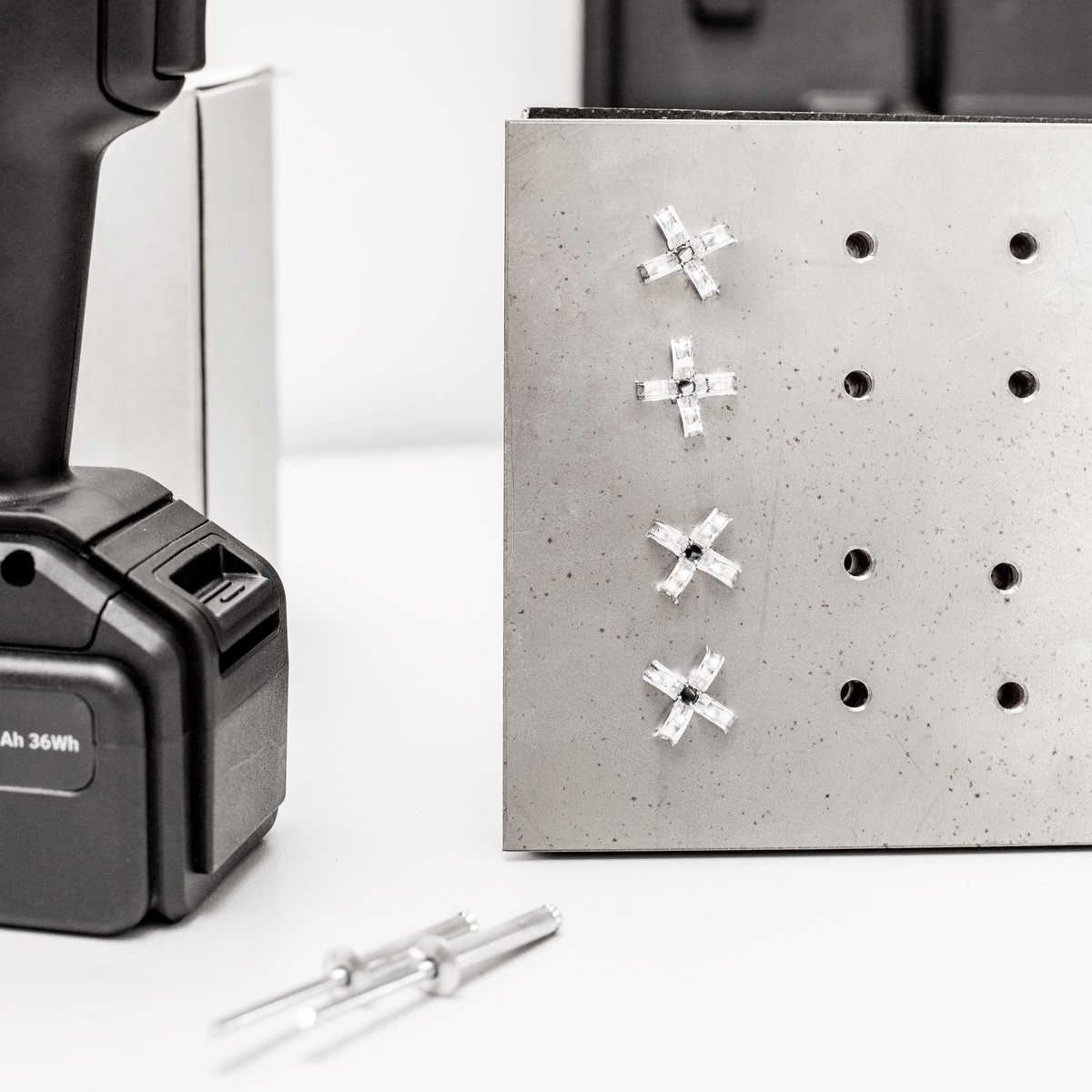 GmbhGoebel's tweet photo. The STAR #peeltype #blindrivet from GOEBEL is mainly used for wood, plastic or metal sheet applications. Relatively soft or porous materials can joined together with high tensile forces. The STAR #rivet is available in materials combinations (aluminum/ steel & A2/ A2). https://t.co/WGoHSWXT6W