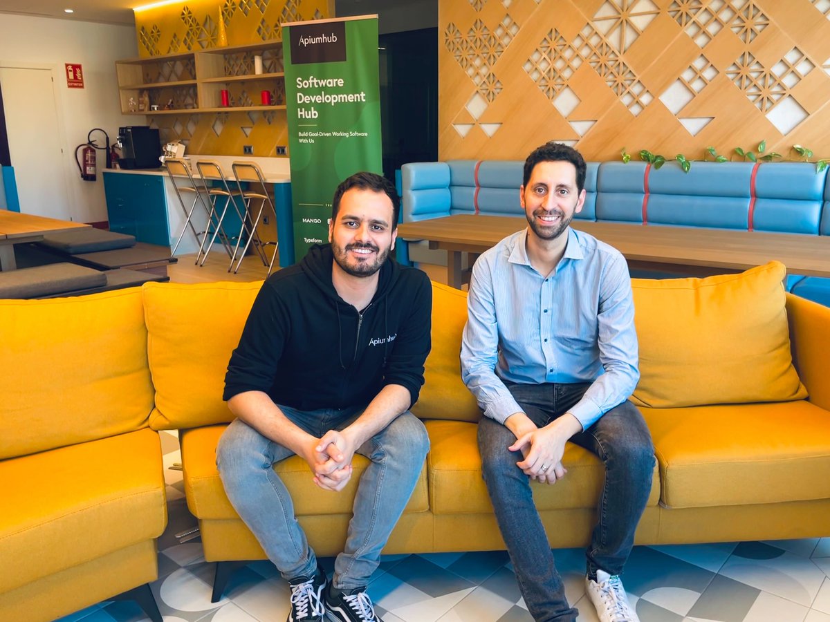 Apium_hub's tweet image. We are excited to share a new episode of "Talks with Software Development Experts." 🚀 Today's special guest is @marctove head of engineering at @ManoMano_ES @ManoMano_Tech. Thanks for sharing your experience with us! ow.ly/uTl550Ok9W5 #SoftwareTalks