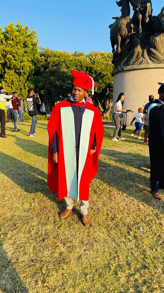 Congratulations Dr Buyisile Kholisa who recently obtained his #PhD in Chemical Engineering from the <a href="/UPTuks/">University of Pretoria</a> , with PhD thesis titled In situ bioremediation of hexavalent chromium by permeable reactive barrier using wastewater sludge bacteria.