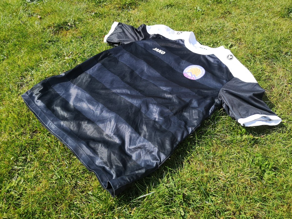 IntSurFootball's tweet image. We are delighted to have two non-FIFA shirts of Chagos Islands and Western Armenia donated to us to raise money for our friends @chagosisland.

We'll be sharing details of when these will be available for bidding soon and will be sold through Ebay. Make sure you don't miss out!