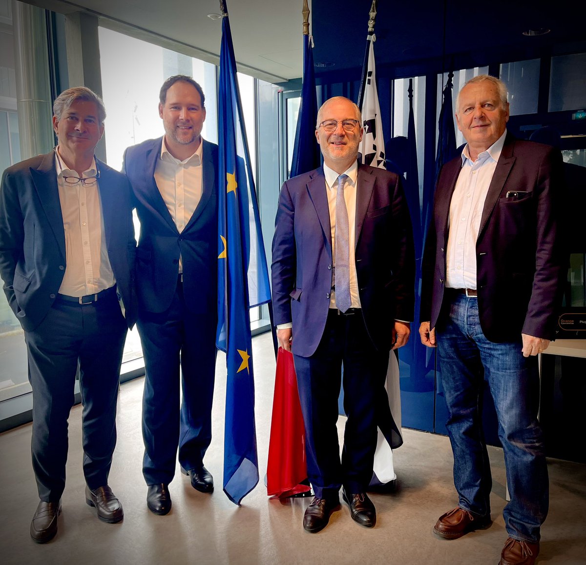 Charles Kergaravat tweet media