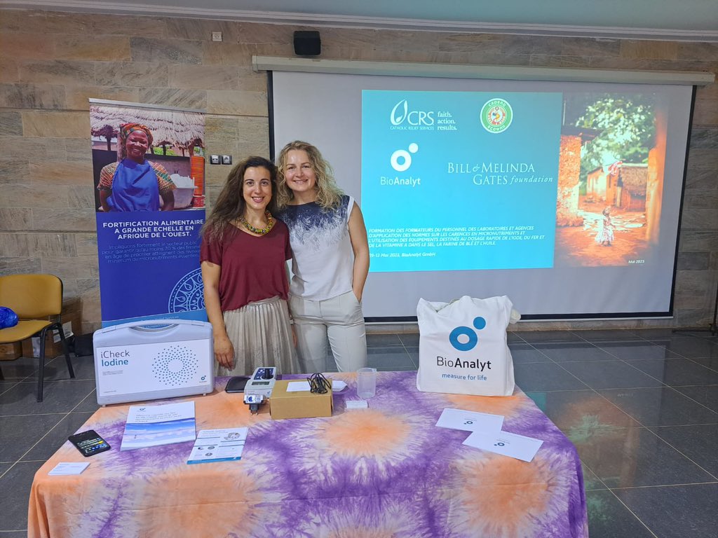 BioAnalyt's tweet photo. Greetings from Bobo-Dioulasso! 🇧🇫Currently, in collaboration with @CatholicRelief, we are conducting trainings for personnel from laboratories and regulatory agencies on how to use our #iChecks. Together, we are dedicated to fight malnutrition in Burkina Faso! 🇧🇫 https://t.co/7Bc1UFAsGC