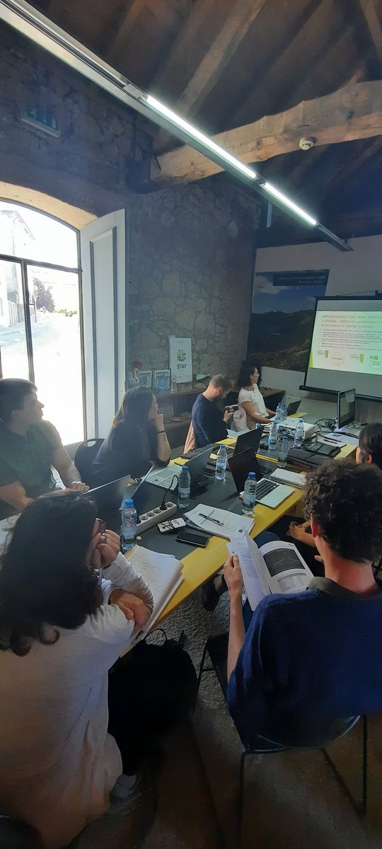Our partners are gathered in Ponte da Barca (Portugal) 🇵🇹! 

We discuss about the progress of WP2. The National Reports are aimed at explaining the situation of agrotourism in five countries (🇨🇿🇮🇹🇵🇹🇸🇮🇪🇸)

👀 They are set to be published so don't miss out the news to come!