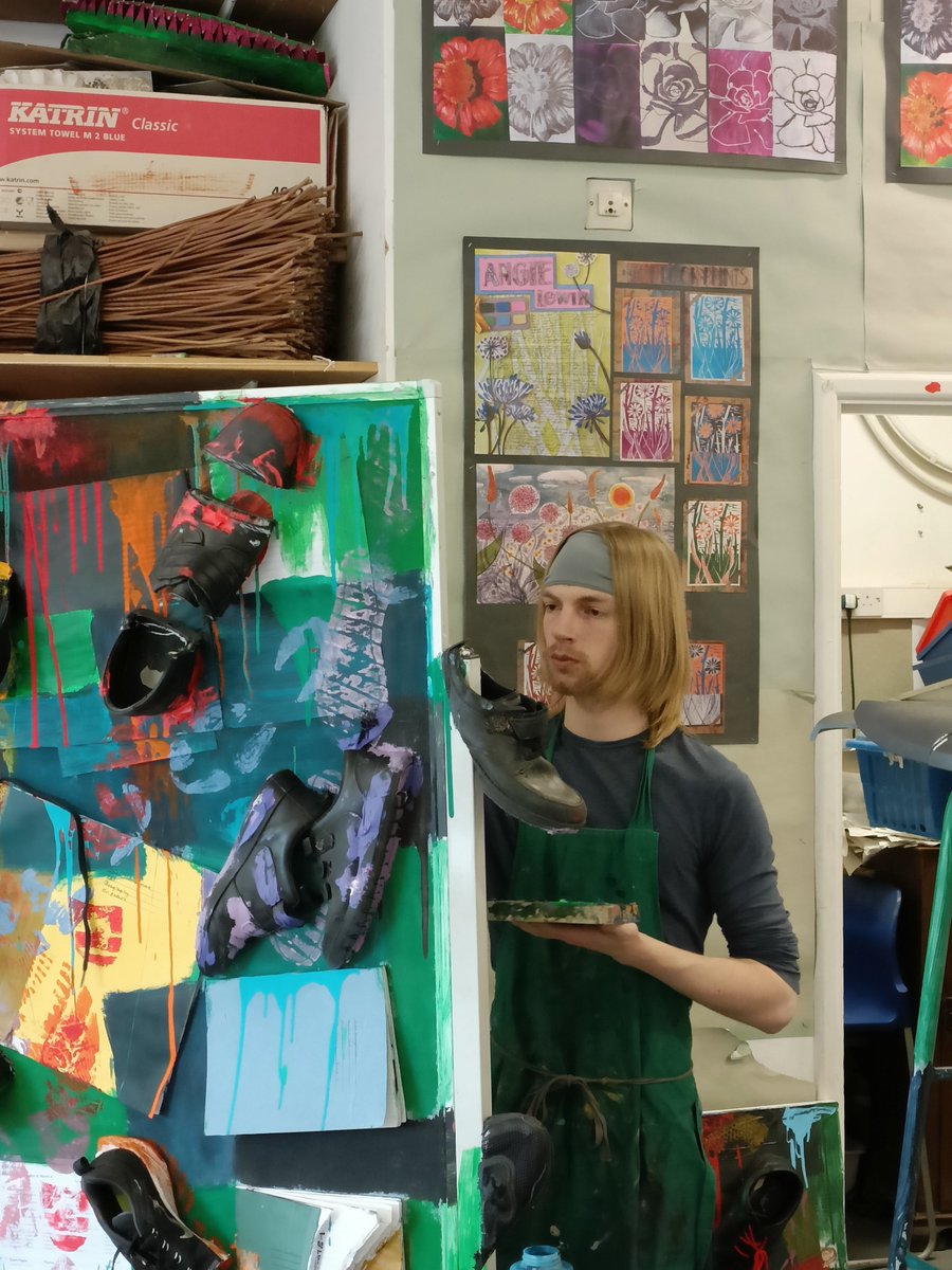 Exam season is upon us, good luck to all those sitting exams this summer. Here are some pictures of our A-level artists at work #alevelart #examseason2023 #stbenedicts #exams2023