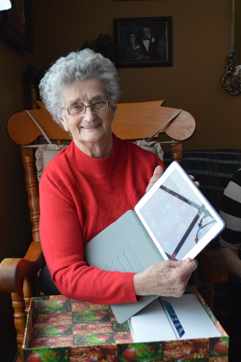 ashleyroche's tweet photo. Traffic alert- @townoflbmcoc 
A lot of honking horns by Nell Devereaux’s bc it’s the star of Logy Bay’s 89th birthday!!! Honk when you pass by! HAPPY BIRTHDAY NANNY D (@34Nann)!

#nltraffic #lbmcoc @VOCMOpenline @SeamusORegan @shanneychris @OfficialOZFM #nlwx https://t.co/RFHHelFtqt
