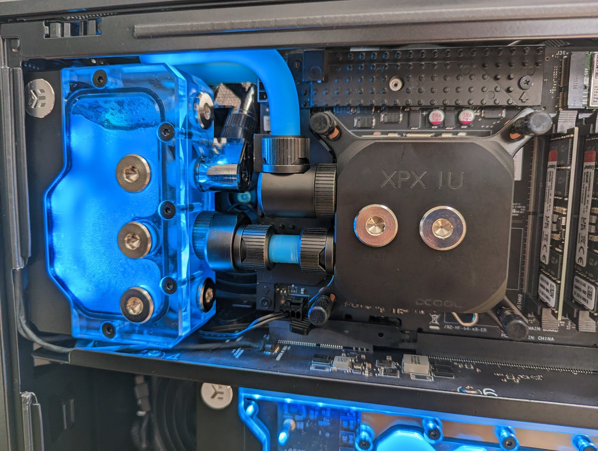 Mark Walton tweet media