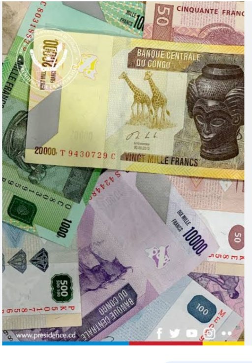KyaviroErikas's tweet photo. #En2016 : 100$=92.000fc
#EN2023 : 92.000fc=40$ au taux de 2300fc. Puis quelqu'un te dit "vaut mieux aujourd'hui sous kisekedi . " et moi je me demande par rapport à Quoi ?@fatshi13 @LukondeSama @CMbosoNkodia @PLukwebo @MartinFayulu @DSESANGA @KasekwaB https://t.co/pgaU18jNdn