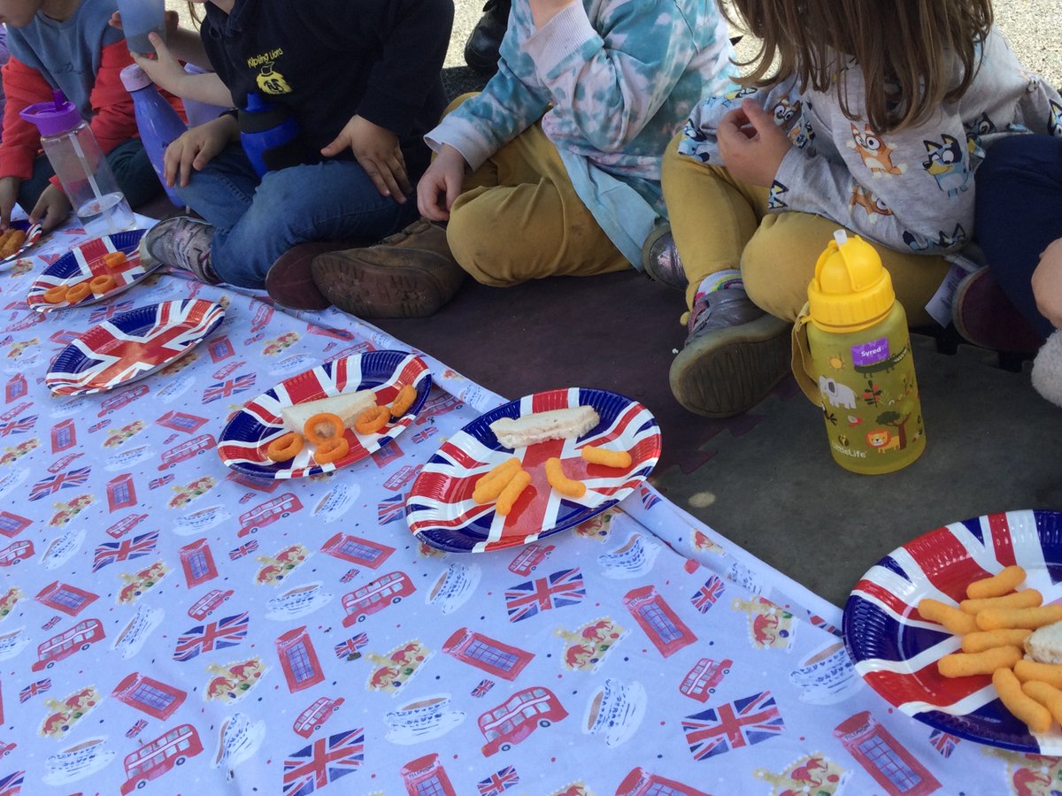 LionsPre's tweet photo. In the afternoon we had a wonderful tea party. We bought lots of special things such as sandwiches and little cupcakes, Union Jack plates and a special London table cloth. We listened to lots of music and have had great fun celebrating the Kings coronation https://t.co/xmlv6N9UyL