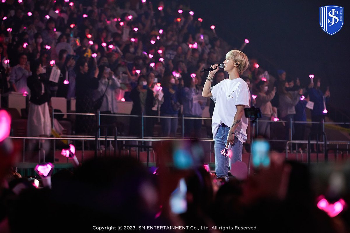 leigh1381's tweet photo. 😅 Just this one time, i will share all the pics from Kwangya Club, please don’t report/bash me 🤣

“#SUPERJUNIOR #SUPERSHOW9: ROAD_SHOW 📷

Replay happy moments with SUPER JUNIOR 👀” https://t.co/0HtlAg6qni