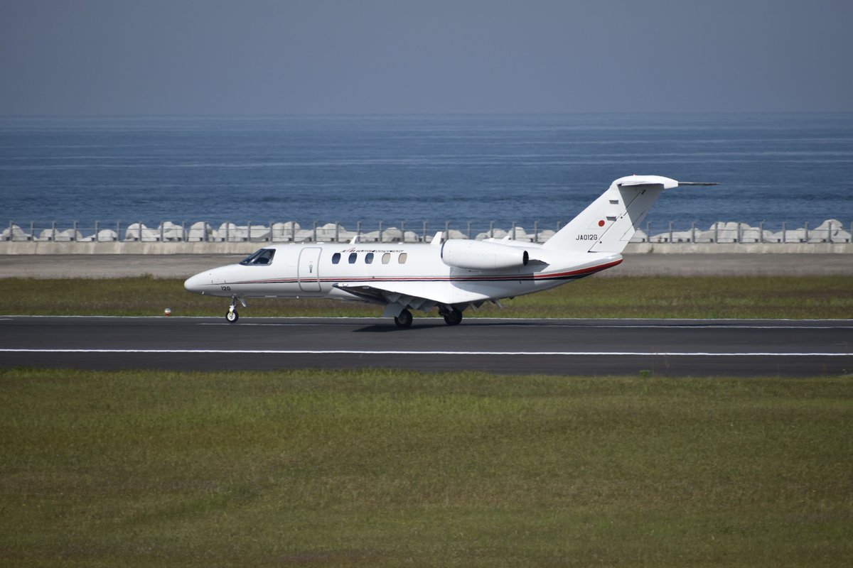 Dash828_'s tweet photo. 2023/05/10 RJFO/OIT
国土交通省 航空局 JCAB
Cessna 525C Citation CJ4
JA012G
CHECKSTAR12
#大分空港 #航空局 #JCAB #checkstar #飛行検査 #飛行検査センター https://t.co/Qh8rcjoZT9