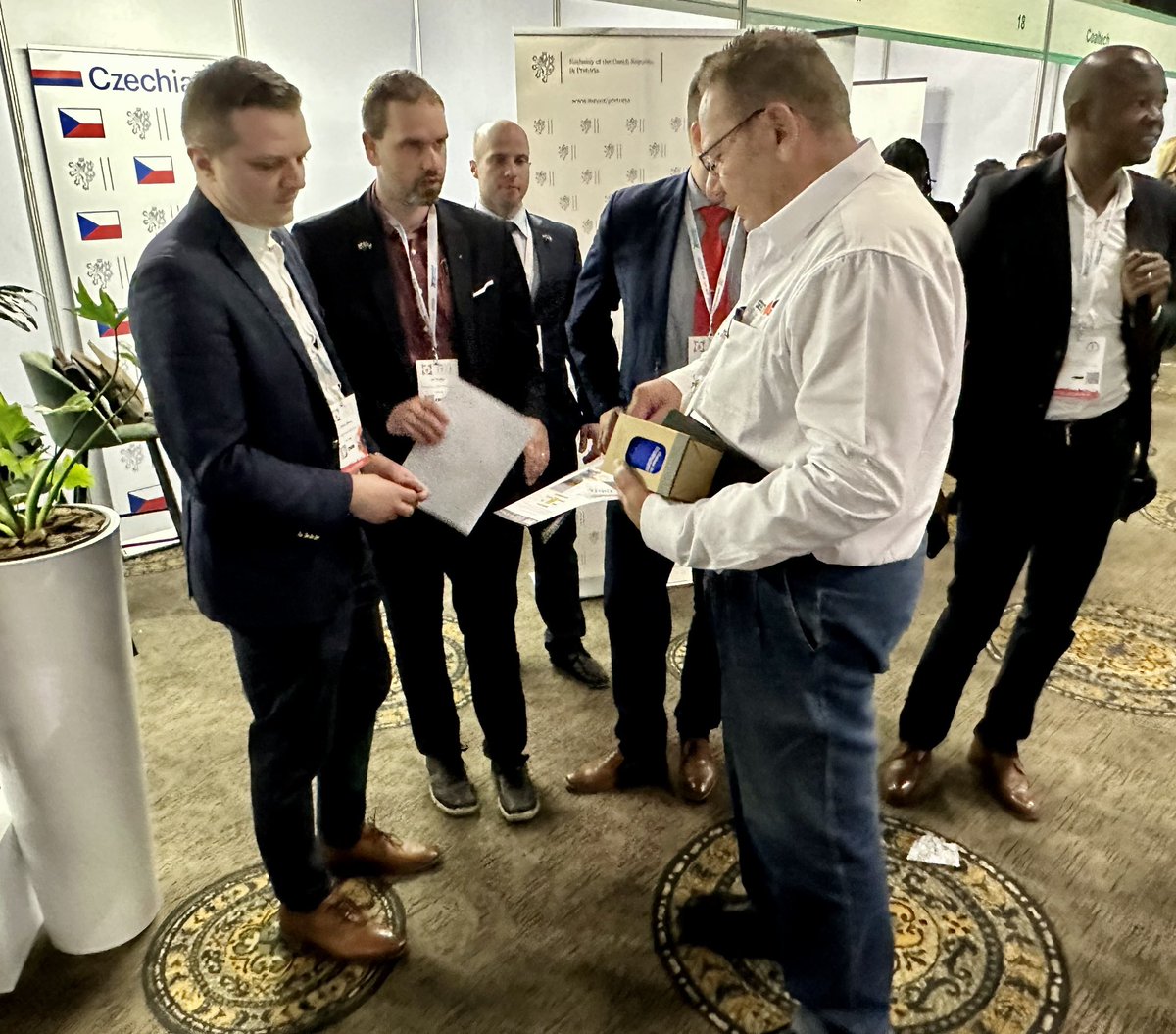 DavidVaverkaCZ's tweet photo. 🇨🇿 Extraction and Mining Technology Association draws a lot of attention at #CoalSafe2023 conference in 🇿🇦 whilst showcasing sustainable and #cleancoaltech solutions applied in the process of 🇨🇿 #JustEnergyTransition
@mpo_tweetuje @ed_mzvcr @CZinSouthAfrica https://t.co/WAO9kiRCxM