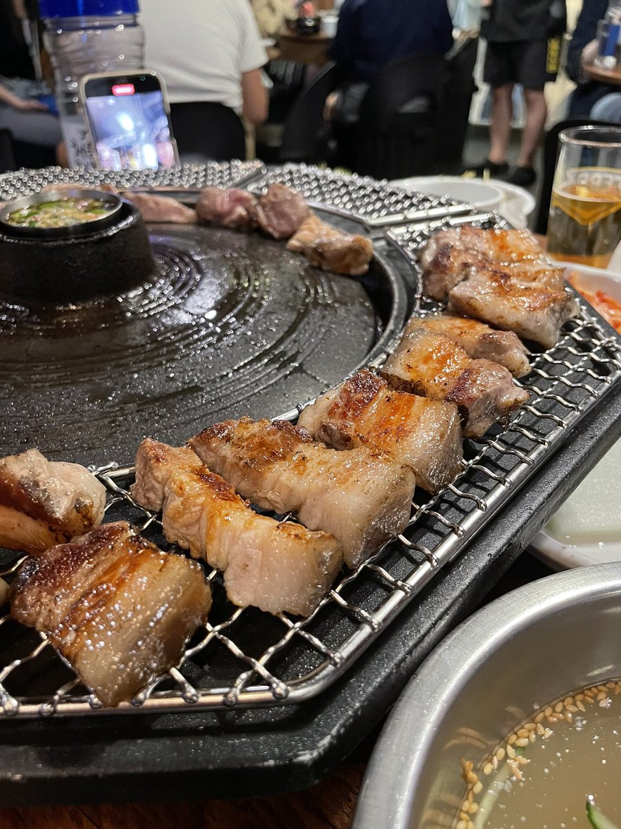 트위터 안 오는 동안 한국여행 또 한번 갔다왔어..😃