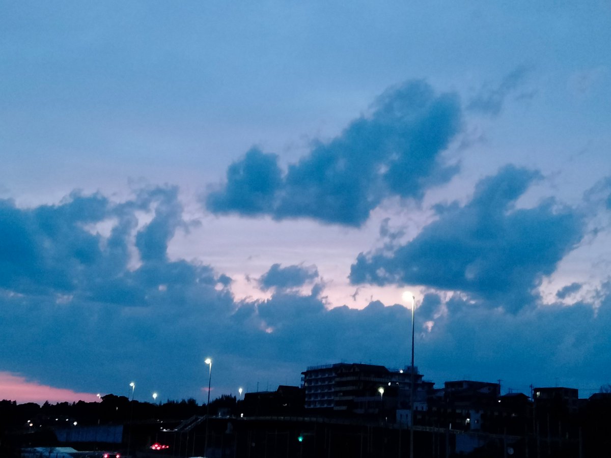 πさん tweet media