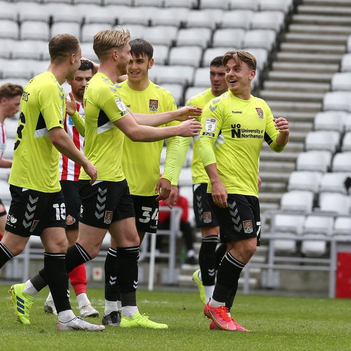 ntfc's tweet photo. ⚽️⚽️⚽️⚽️⚽️  Only one man has scored on the last day of every season since 2018.

@SamHoskins_14

A CLUB LEGEND 👑 

#ProudToBe | #Together | #ShoeArmy 👞 https://t.co/NVACAW3YuZ