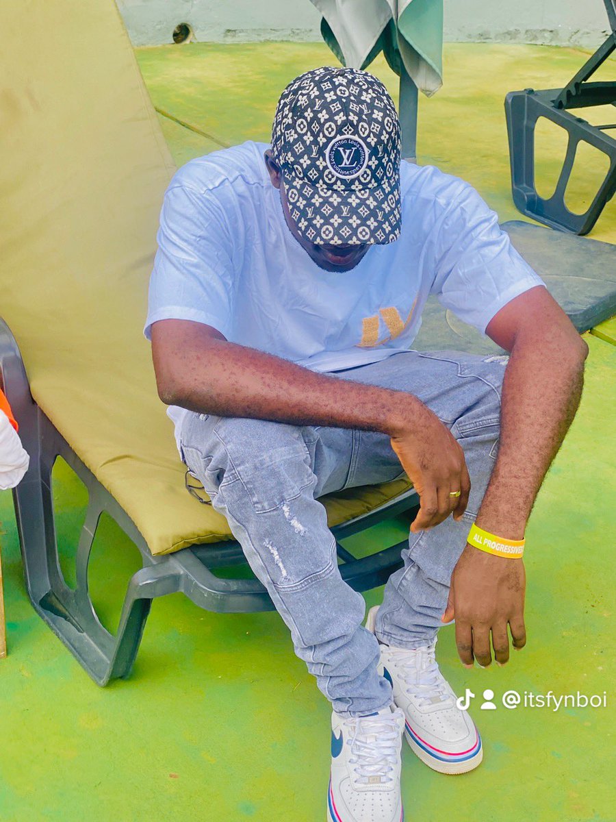 itsfynboi's tweet photo. Happy birthday to me 
God am grateful 🙏 https://t.co/eTLxaA82Sa