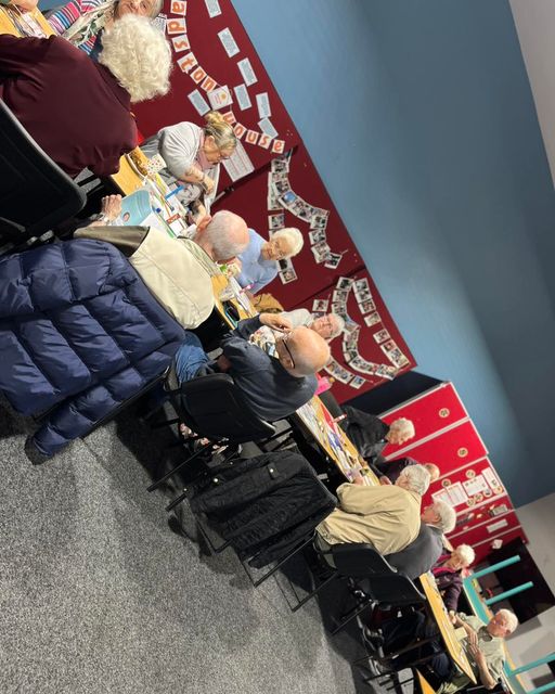 Wednesday Club today 📷
Everyone getting warmed up with a game of bingo 📷
It’s lovely to see so many senior members happy and spending time with old and new friends 📷
#fightingloneliness