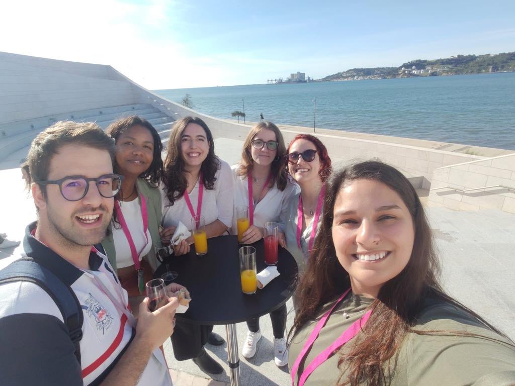 Our <a href="/Danielafpm19/">Daniela Marques ᅠᅠᅠᅠᅠᅠᅠᅠᅠᅠᅠᅠᅠᅠᅠᅠᅠᅠᅠᅠᅠᅠᅠᅠᅠᅠᅠᅠᅠᅠᅠᅠᅠᅠ</a> is doing a course in Principles and Applications of flow cytometry in the <a href="/ChampalimaudF/">ChampalimaudF</a> organized by the <a href="/FlxflowN/">FLxFlow - Lisbon Flow Cytometry Network</a>. Great energy and lots of new things learned!