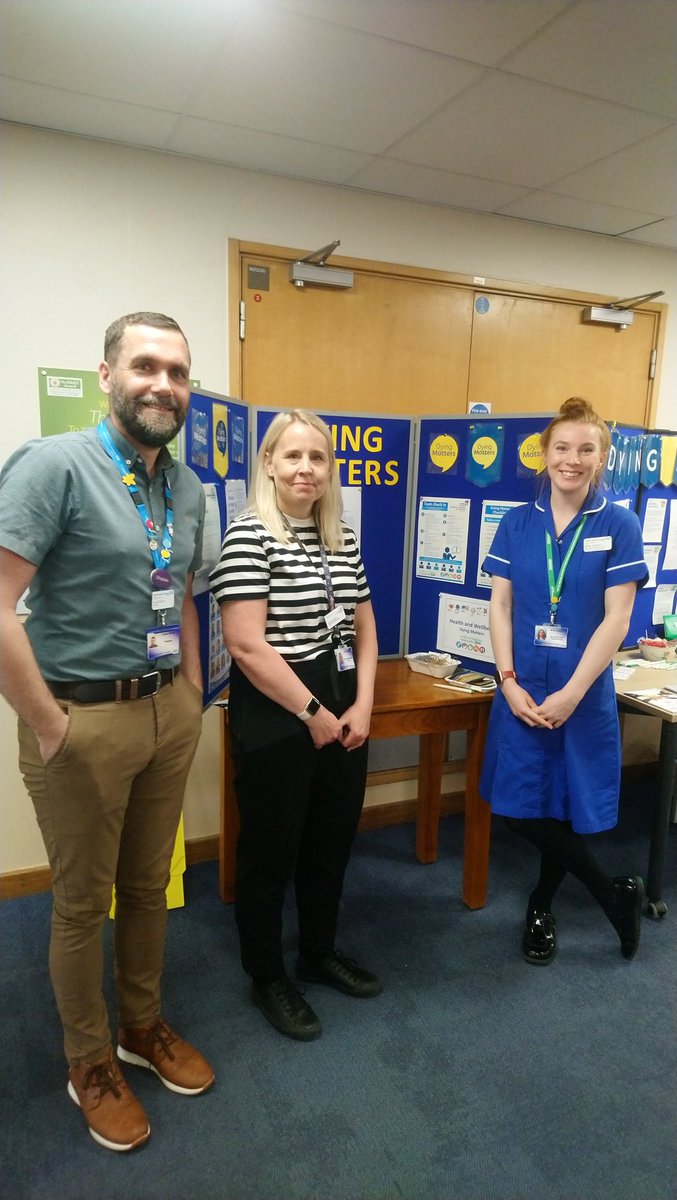Come and have a chat with us at GH main reception. Today we are supported by  our chaplaincy and bereavement team colleagues. #DyingMattersAtWork <a href="/Leic_hospital/">Leicester's Hospitals</a> @HoggJulie <a href="/RMitchell_NHS/">Richard</a>
