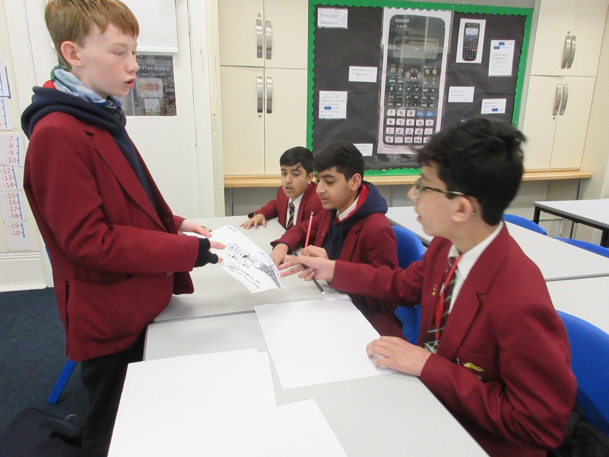 bingleygrammar's tweet photo. Dan from creative23 has been, in school today, working on an exciting new project for September. Keep an eye out to find out what it is! https://t.co/4hnw8x1xoH