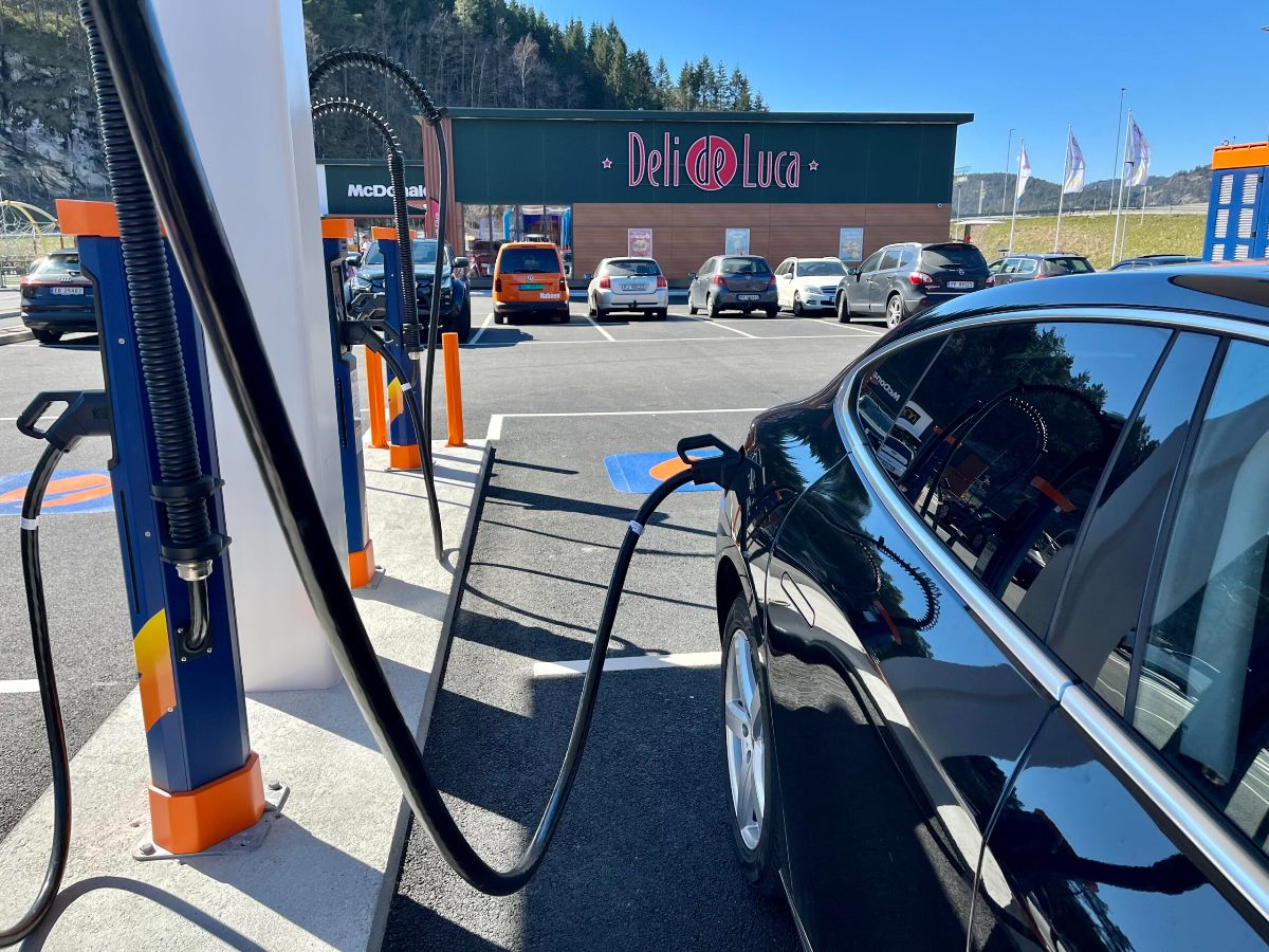 GCSF_'s tweet image. US Retailer Dash In's revolutionary kitchen concept, plus Market Focus visits 2023 calendar - mailchi.mp/globalconvenie…