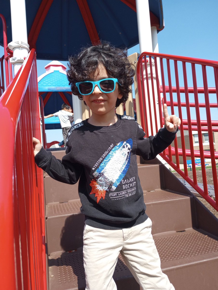 Super cool 😎 Kinders 😁
<a href="/SharonNokovich/">Sharon Nokovich</a>