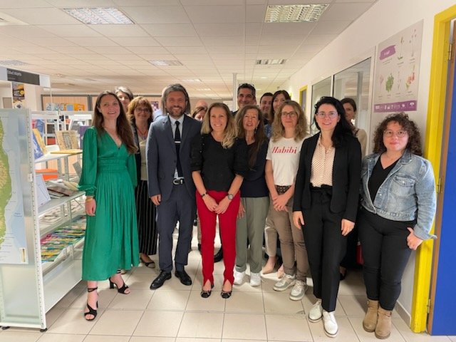 📝 Signature de convention entre <a href="/reseau_canope/">Réseau Canopé</a> et l'#EAFC <a href="/accorse/">Académie de Corse</a> ce matin : « un partenariat étroit qui illustre notre mission de formation tout au long de la vie des enseignants, et de production de ressources pédagogiques en langue corse » <a href="/McMissir/">McMissir</a> <a href="/PhiAgresti/">Jean-Philippe Agresti</a>