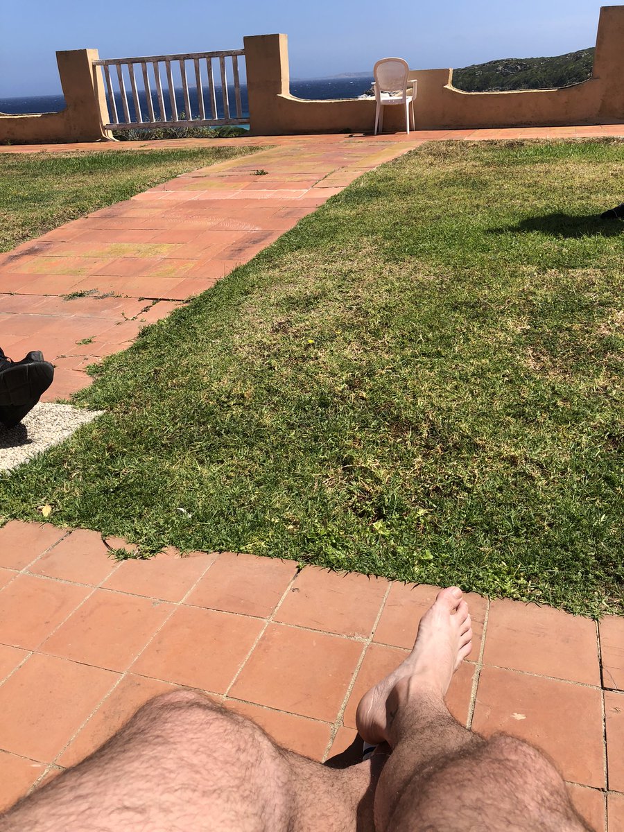 my_time_again95's tweet image. Voglio vivere cosiii 😂 #Sardegna #beforework #sun