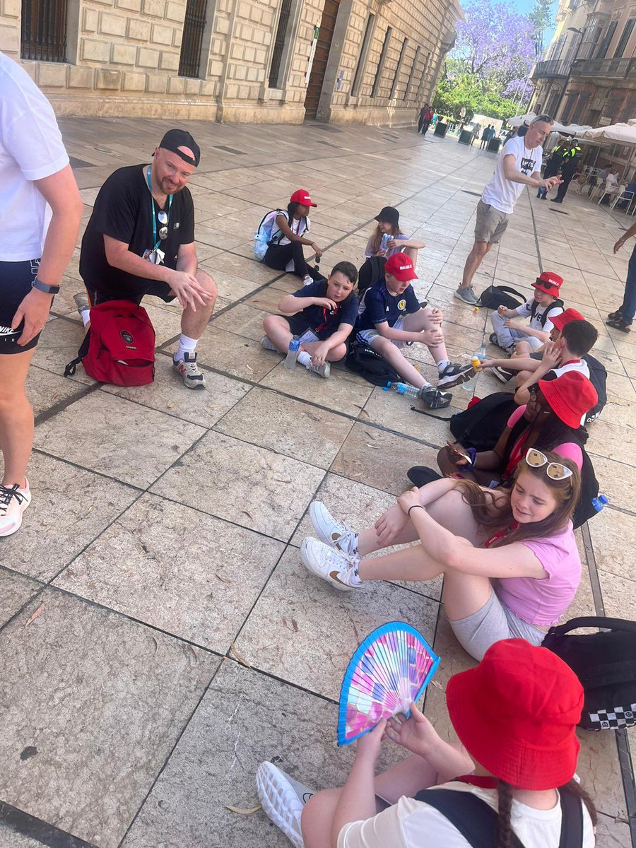 StJohnPaulGCC's tweet photo. Fun at the food market, trying new food and practising speaking Spanish. 🇪🇸 https://t.co/apnnUsw7PE