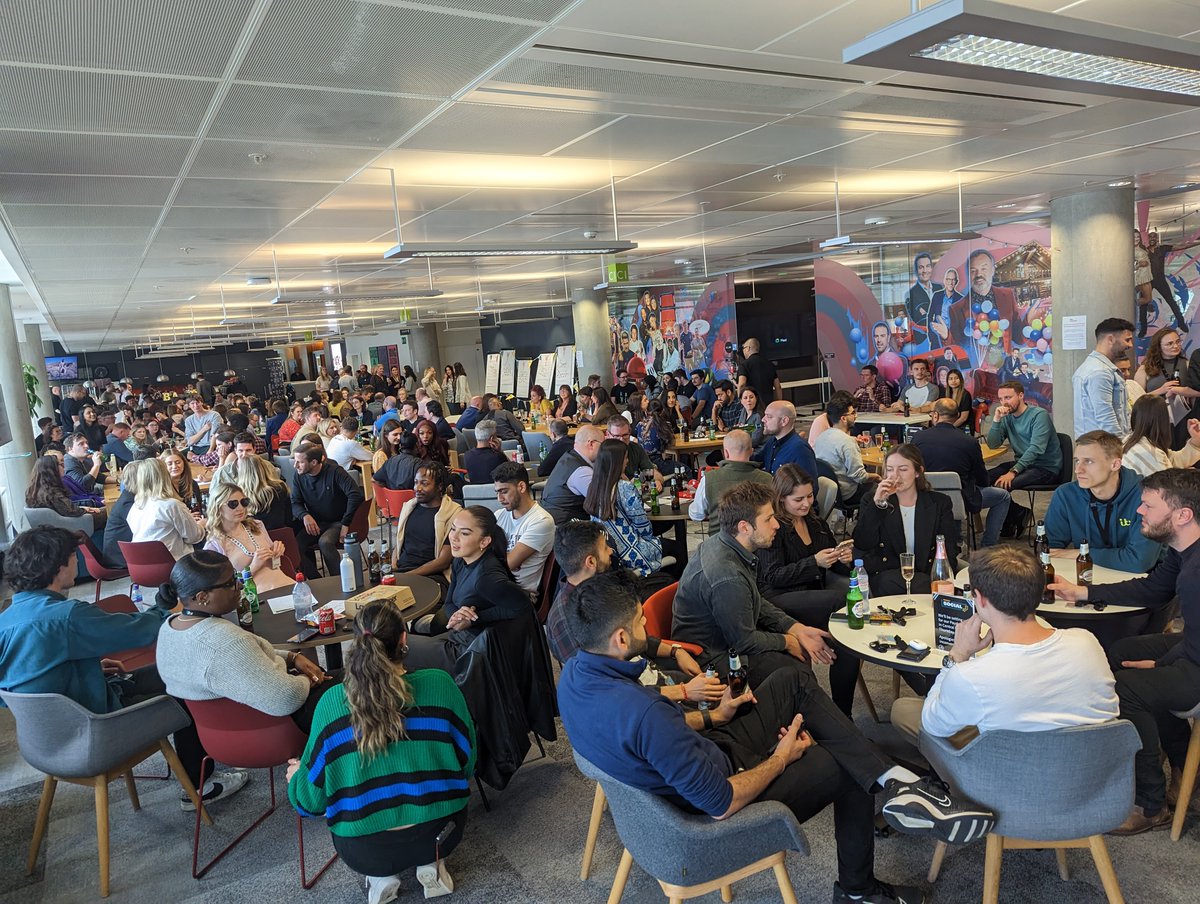 ITVCareers's tweet image. We had a very special guest at our social event this month. None other than Shaun Wallace! It was a fantastic night with some signed goodies up for grabs. Our social events are not one to be missed.

Don't just watch it. Be part of it.

#BePartOfIt #ITVJobs #LifeAtITV