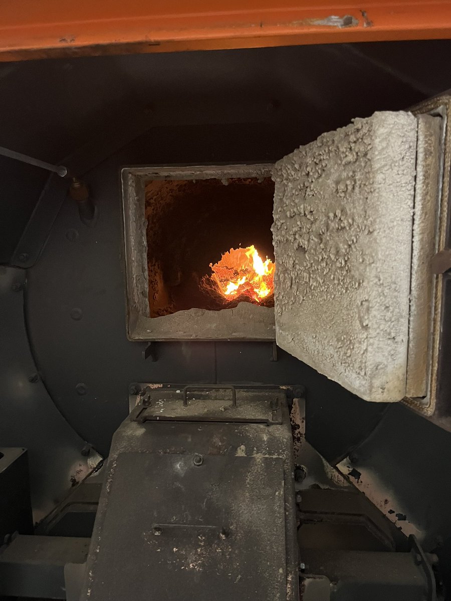 AudéLor tweet media