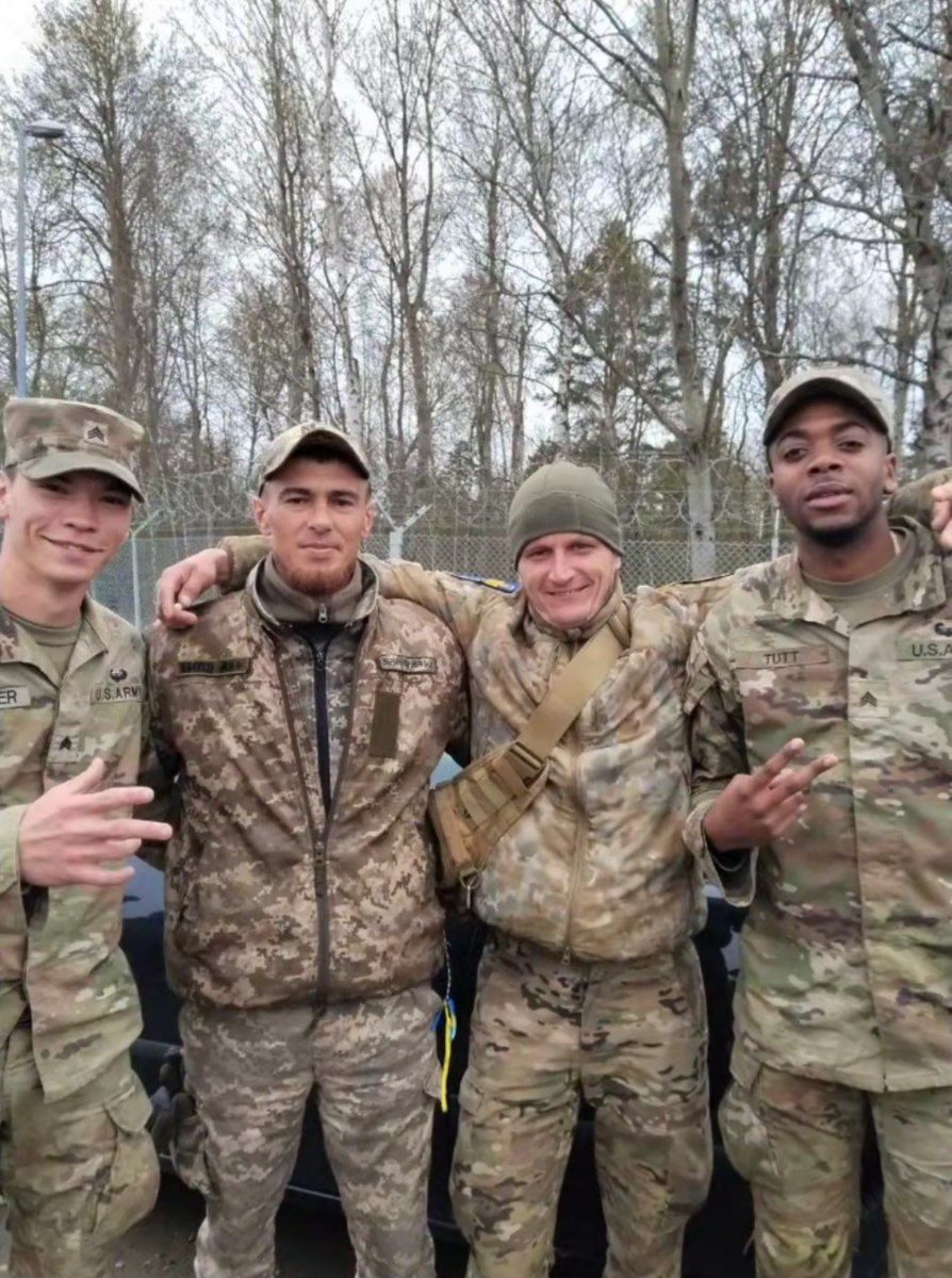 Ukrayna askerleri, bizzat Amerikalı personeller tarafından eğitiliyor.