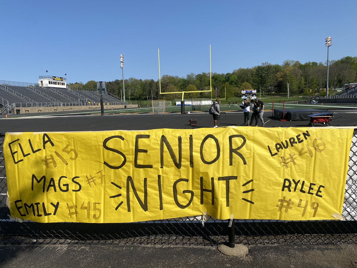 RHSlaxgirls's tweet photo. Great win last night vs Lakewood. 18-6. Mady Warner with 6 goals to pace a balanced scoring attack. Way to send the seniors out with the W. https://t.co/4WjVKzTtlM