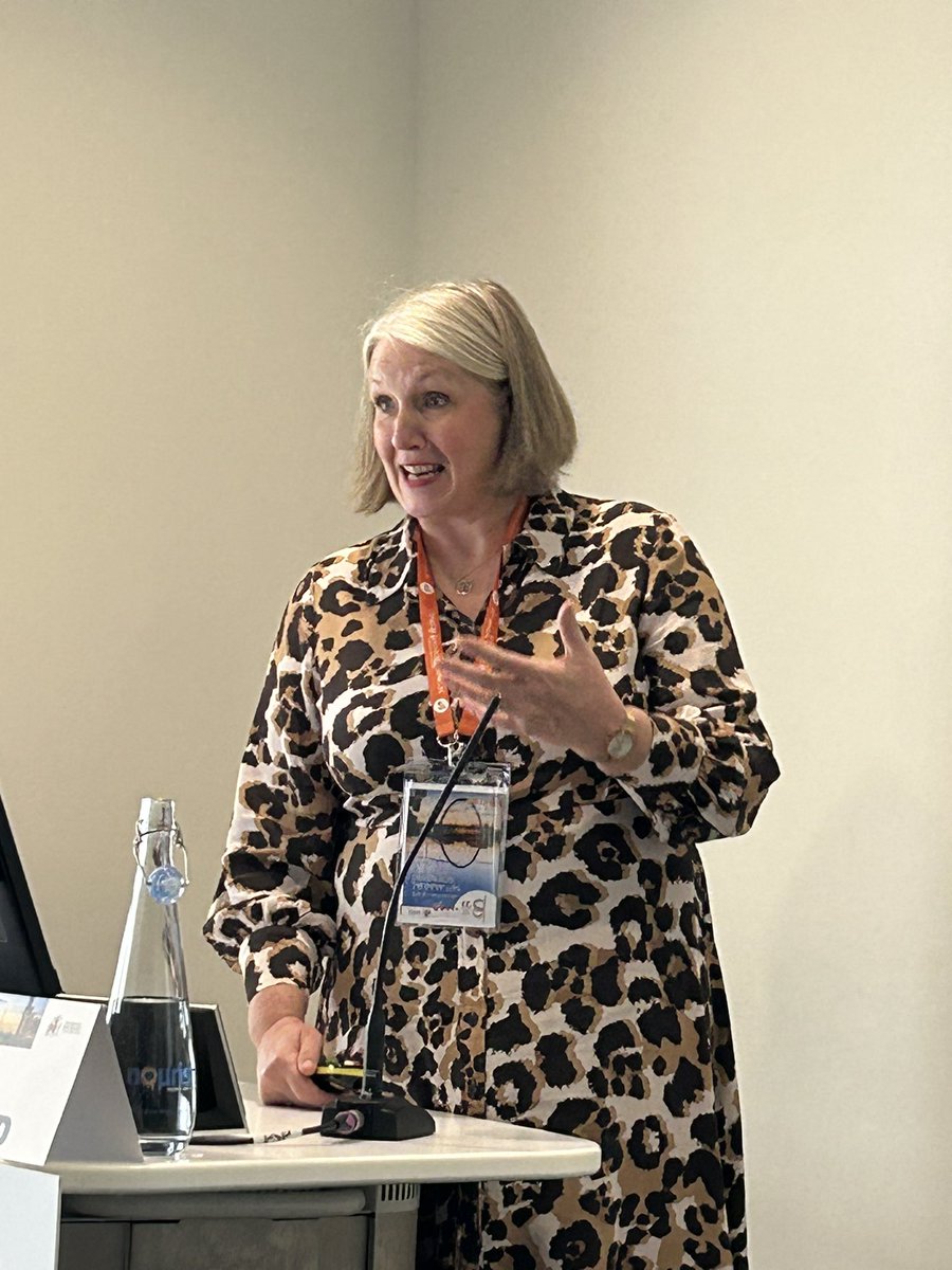 FeliciaJCox's tweet image. Thanks @Samhja for inviting me to share my experience of living with long term #pain associated with cancer and treatment. Am delighted to be speaking alongside @greenfield_d who set up the first living with &amp;amp; beyond #cancer #BPSASM2023