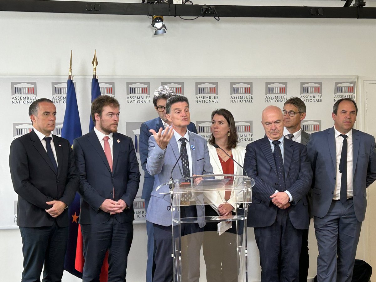 Présentation de la proposition de loi dans le cadre de la niche parlementaire du <a href="/GroupeLIOT_An/">Groupe LIOT</a> relative à la consultation des habitants de Loire-Atlantique sur le rattachement à la région Bretagne. Nous sommes 23 députés de Bretagne historique à l’avoir cosignée à ce jour !